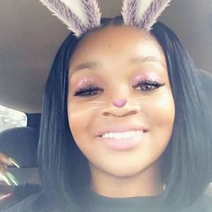 Meet your Posher, Candice